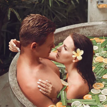 Honeymoon couple Emily and Oliver from Germany giving positive review for Bali Assist Co