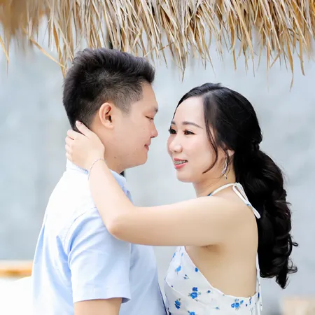 Satisfied honeymoon guests Sarah and Daniel from Singapore sharing review for Bali Assist Co