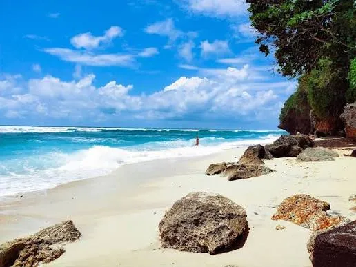 White sand beach and turquoise sea at Melasti Beach Ungasan for The Indulgence Day 8 by Bali Assist Co